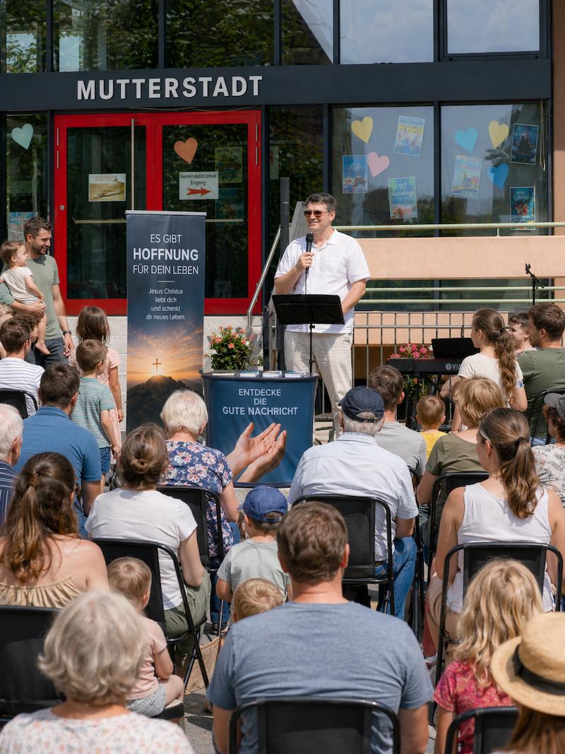Christian als Pastor, Prediger und Bibellehrer in der Gemeindeberatung